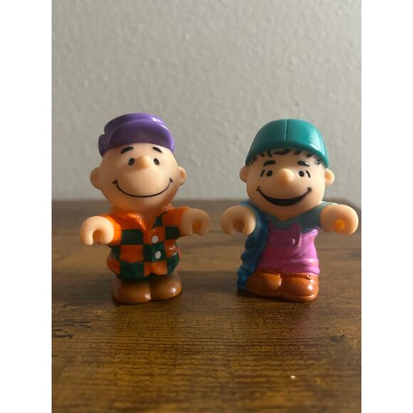 VTG 1966 Charlie Brown & Linus Van Pelt Peanuts franchise PVC Rubber Figures 3" - Picture 1 of 5